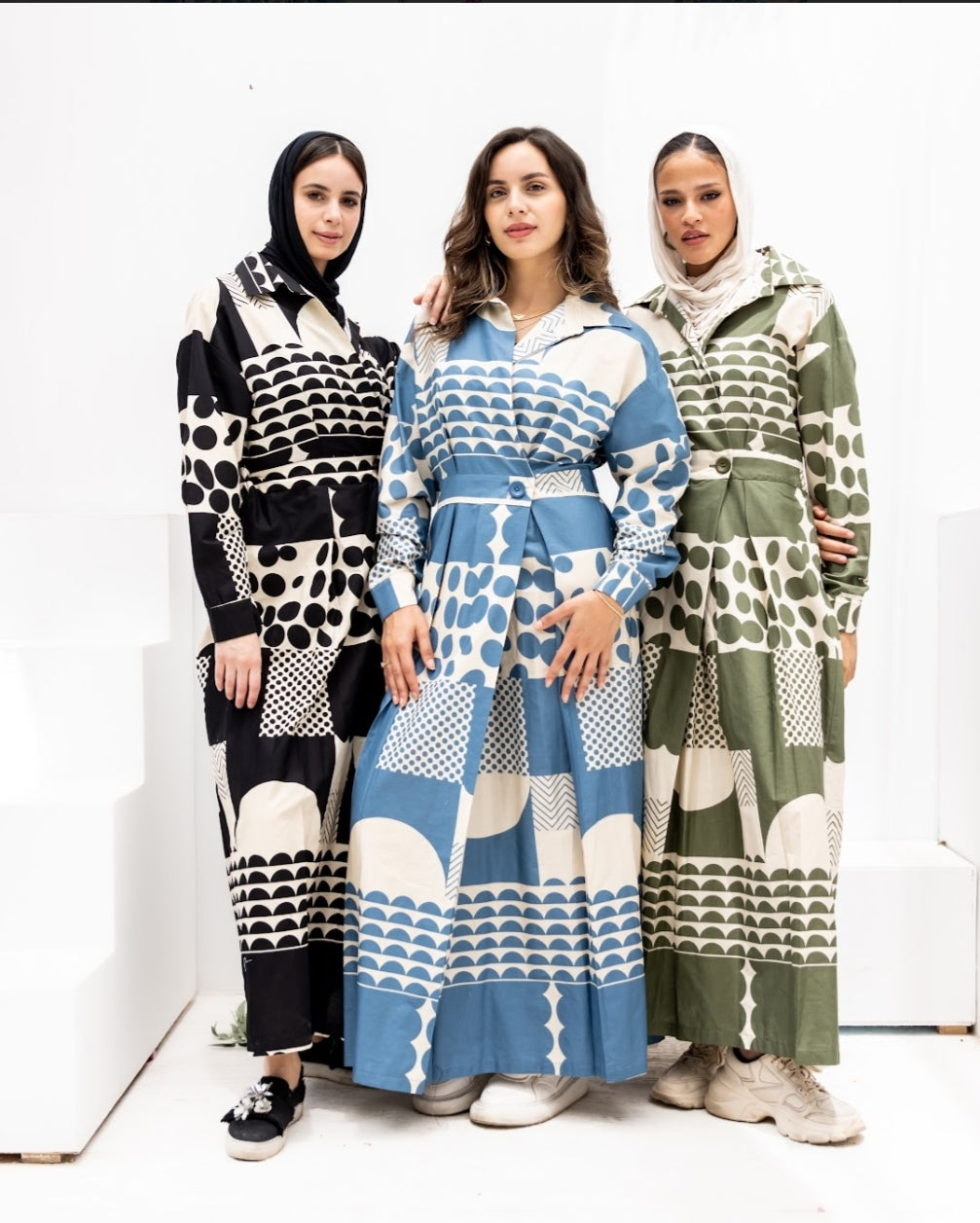 Versa Dress(black _green_blue)