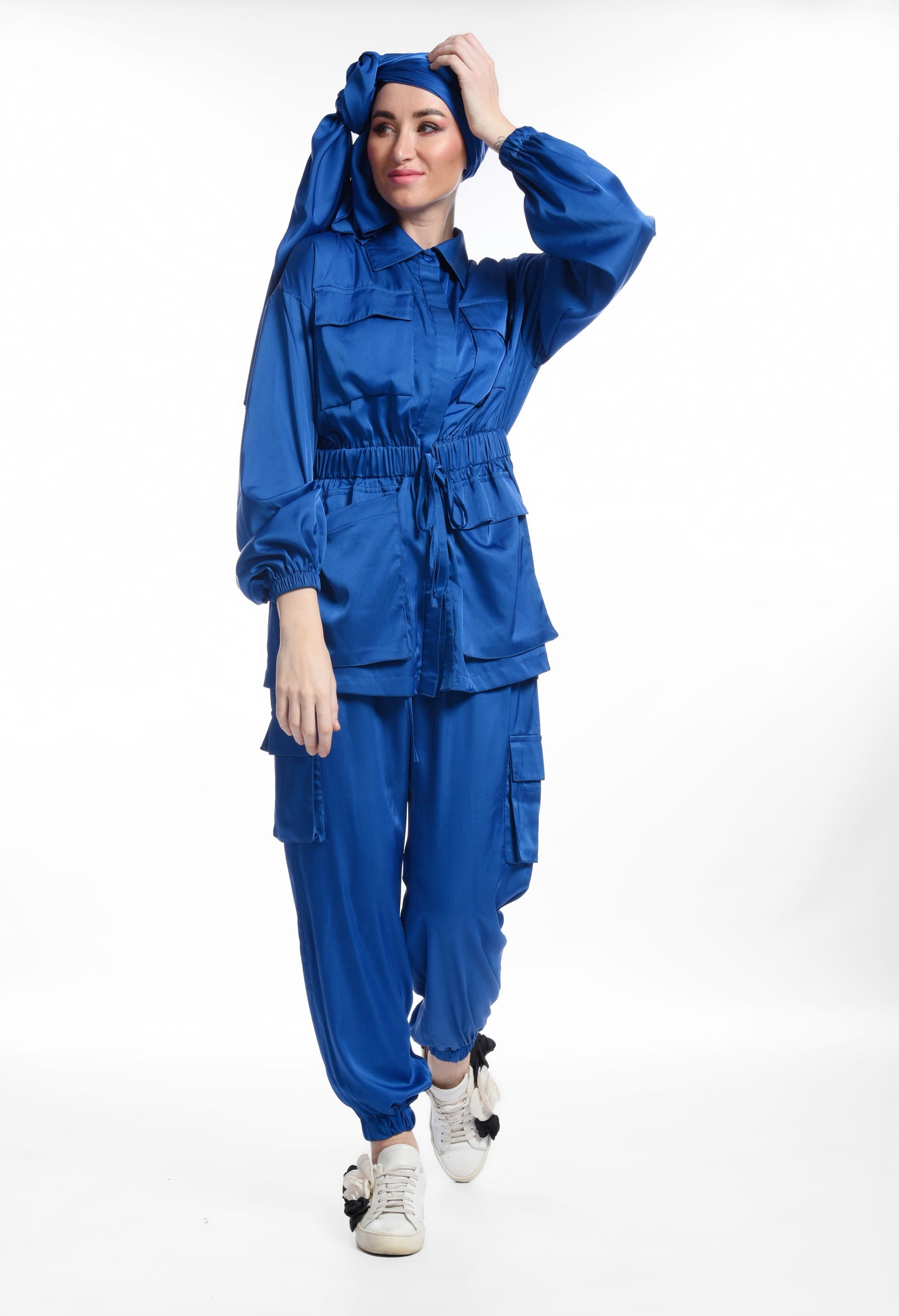 Sensational electric blue stain set