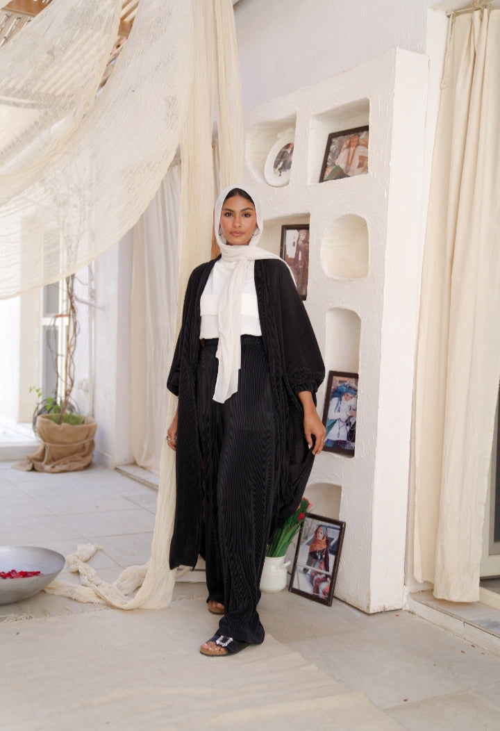 Embrace Effortless Elegance with Our Wrap Suits! 🕴️🎀