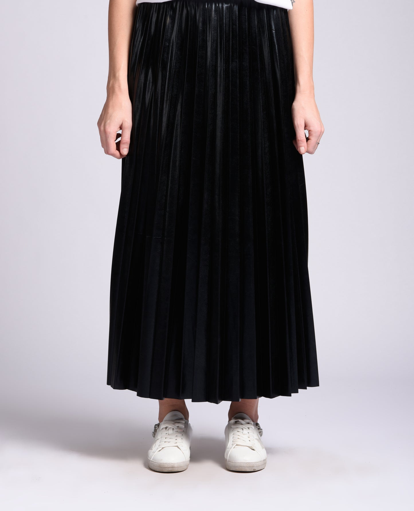 black skirt