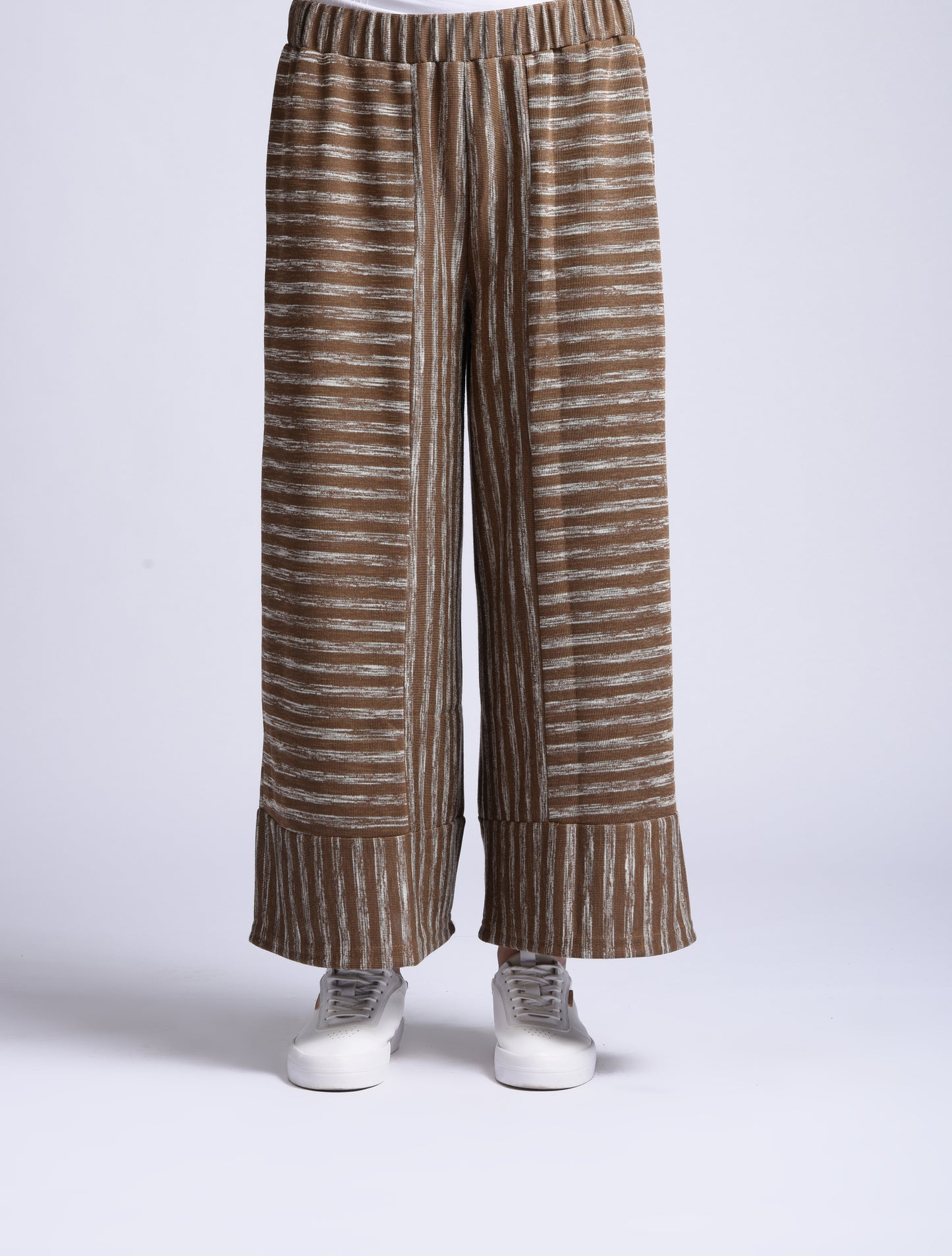 Striped wide leg pants