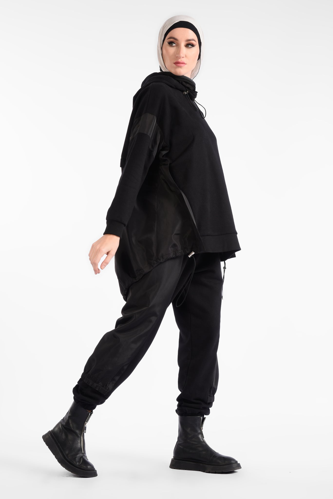 Black Hooded Color-Blocked Long Sleeve Sweatshirtac