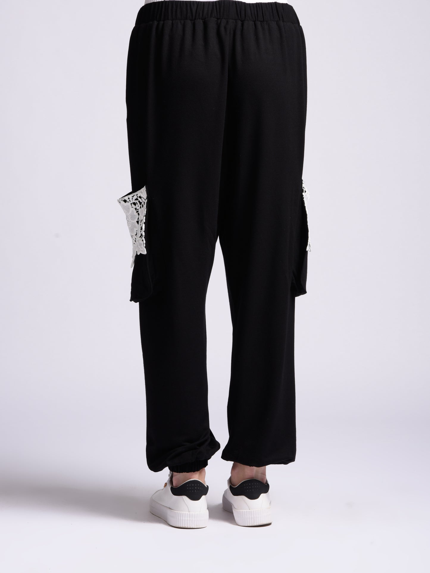 Black pants with pockets