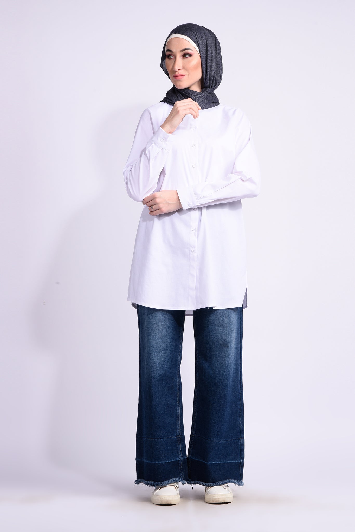 white long-sleeved open top
