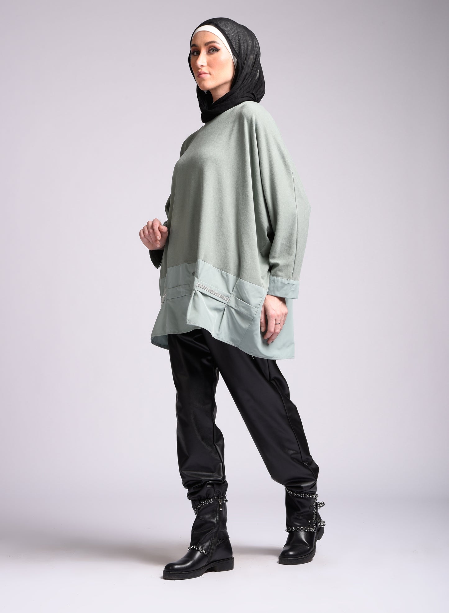 Ment Long Sleeve Round Neck Blouse