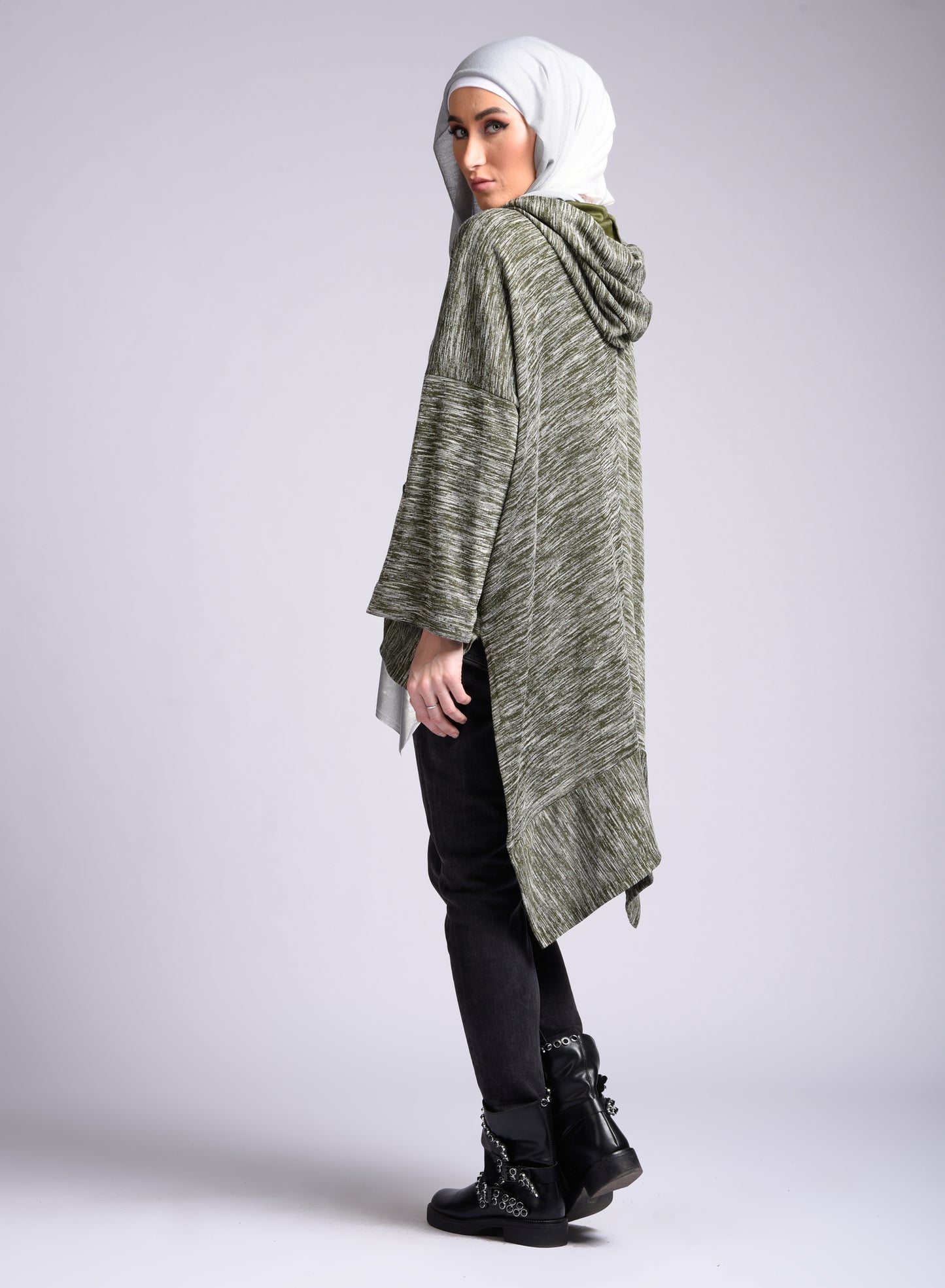 Long ment blouse with a pattern