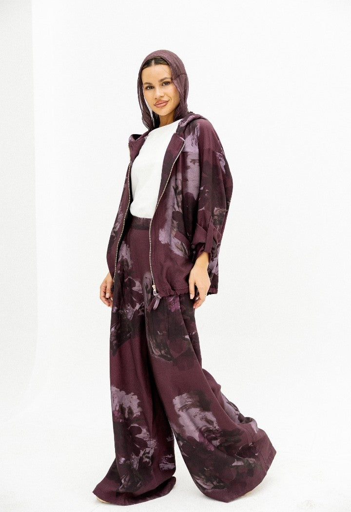 Abstract Flora Zip Set (Highlights the key design features)