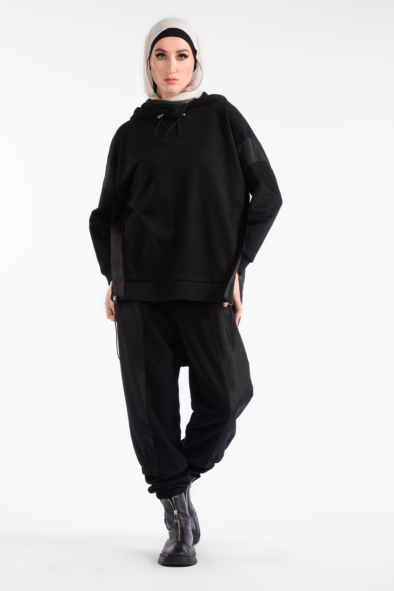 Black Hooded Color-Blocked Long Sleeve Sweatshirtac