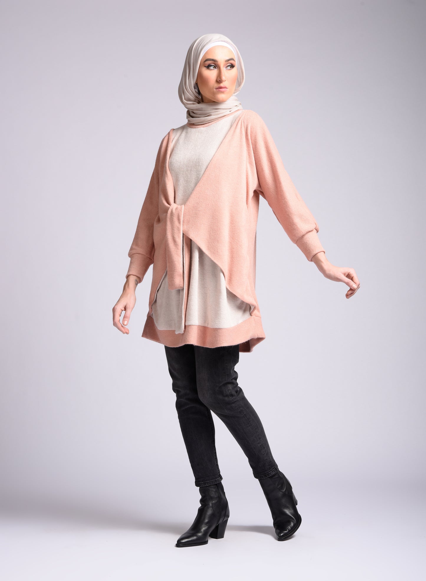 Rose Long Sleeve Round Neck Blouse With Bow